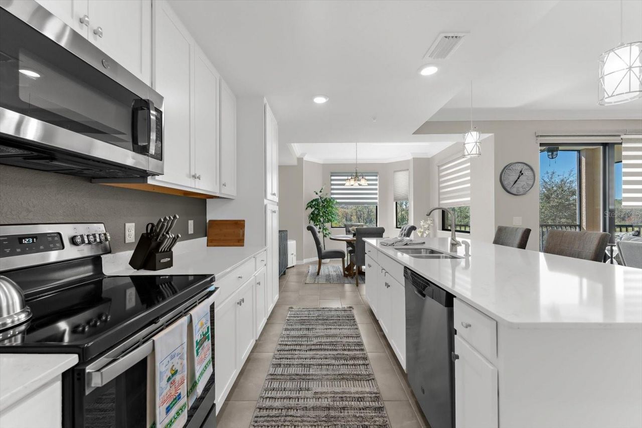 17626 Gawthrop Drive, Unit 207, Bradenton, FL 34211 Photo