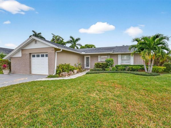 8718 TAHITI LANE, TAMPA, FL 33615