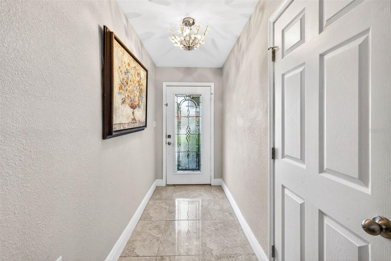 8718 Tahiti Lane, Tampa, FL 33615 Photo