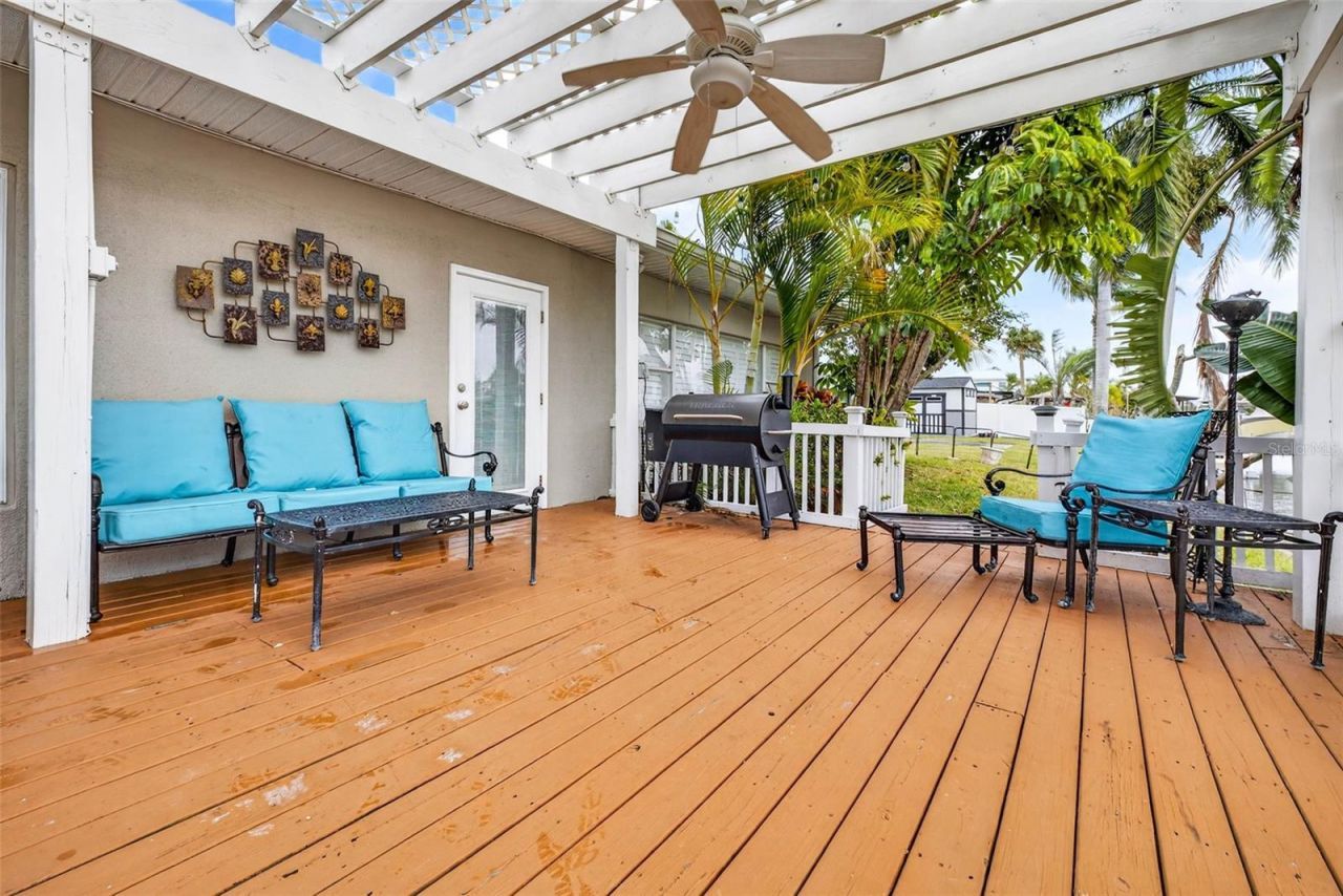 8718 Tahiti Lane, Tampa, FL 33615 Photo
