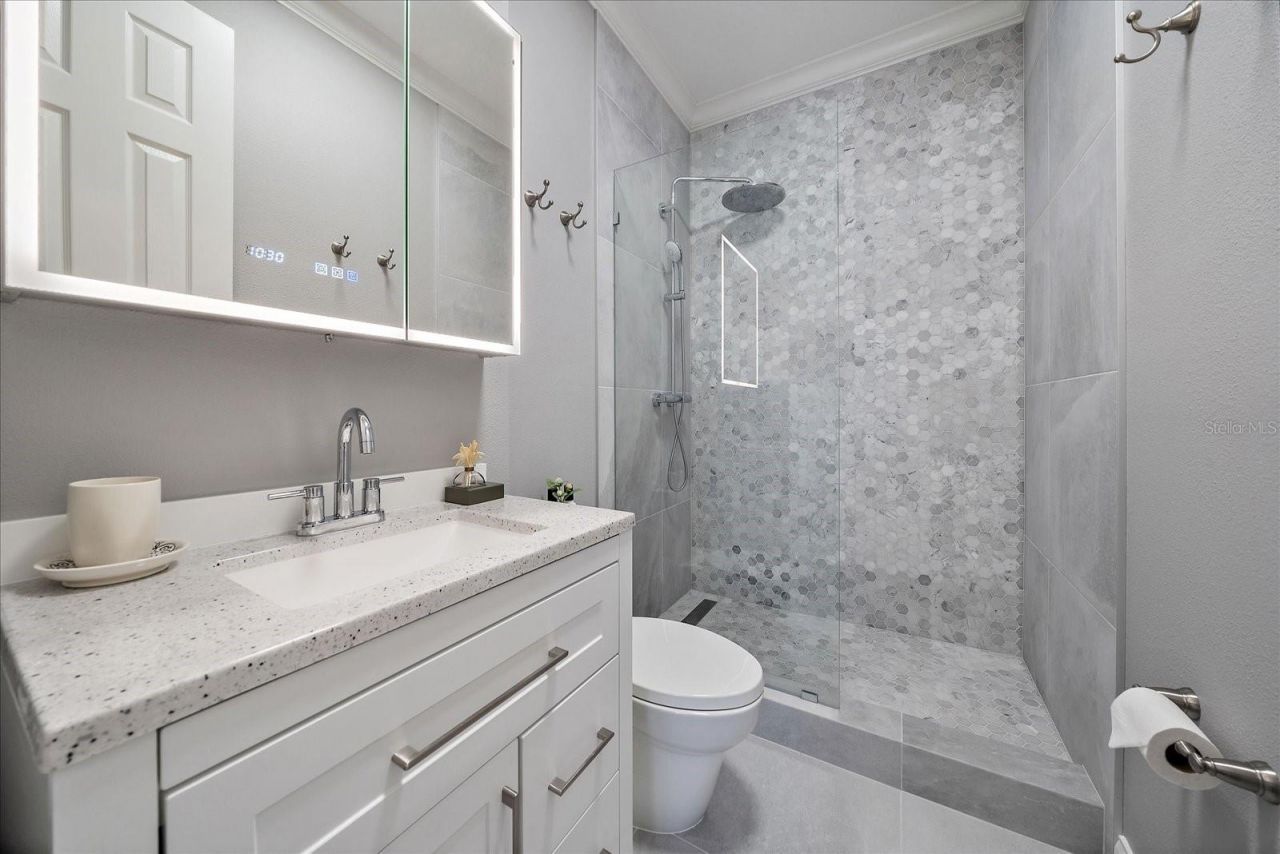 3405 54th Drive W, Unit 102, Bradenton, FL 34210 Photo