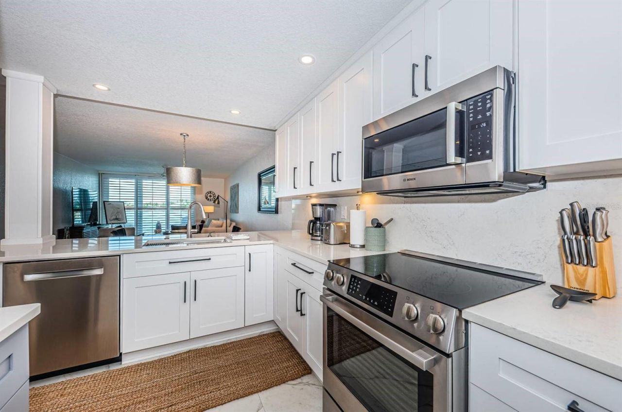 6083 Bahia Del Mar Circle, Unit 159, Saint Petersburg, FL 33715 Photo