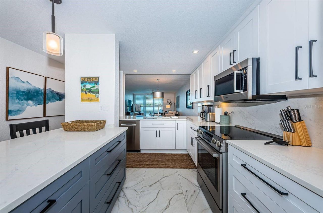 6083 Bahia Del Mar Circle, Unit 159, Saint Petersburg, FL 33715 Photo