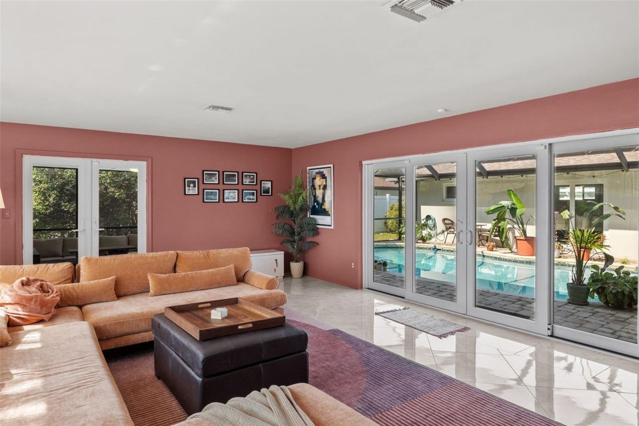 1191 87th Avenue N, Saint Petersburg, FL 33702 Photo