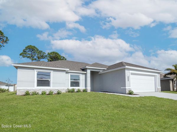 1949 Waukesha Avenue SE, Palm Bay, FL 32909