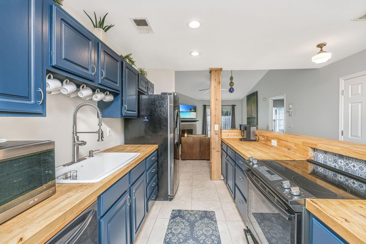 1573 Blaze Lane Photo 12