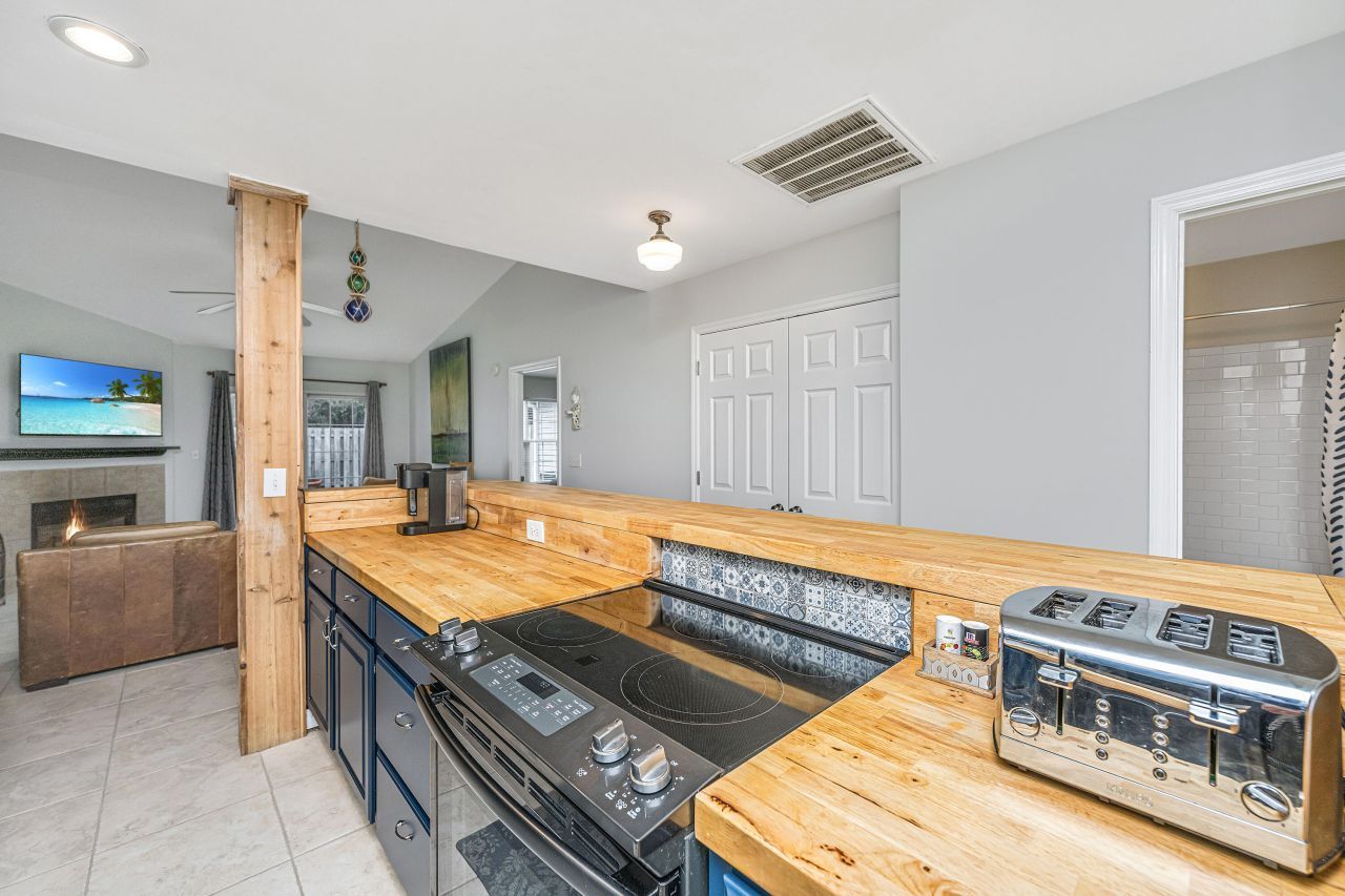 1573 Blaze Lane Photo 14