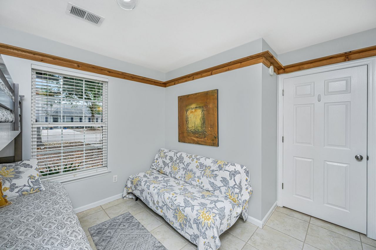 1573 Blaze Lane Photo 25