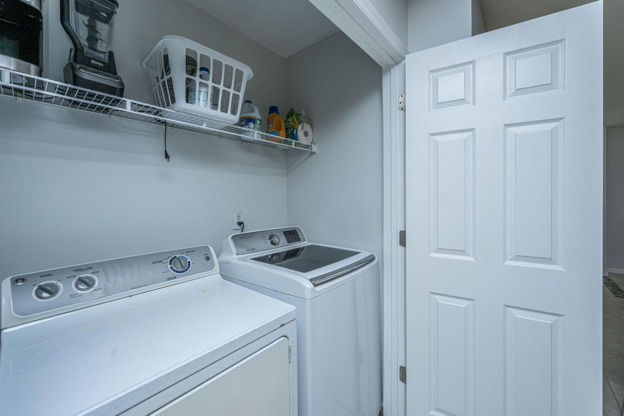 1573 Blaze Lane Photo 34