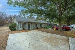 1573 Blaze Lane photo 4