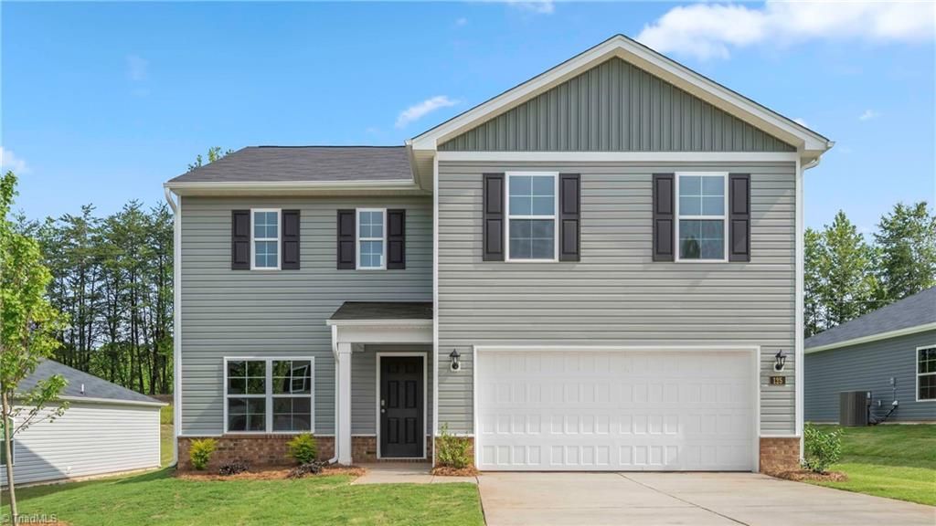 125 Greenbrier Way, Stoneville, NC 27048 Main Photo