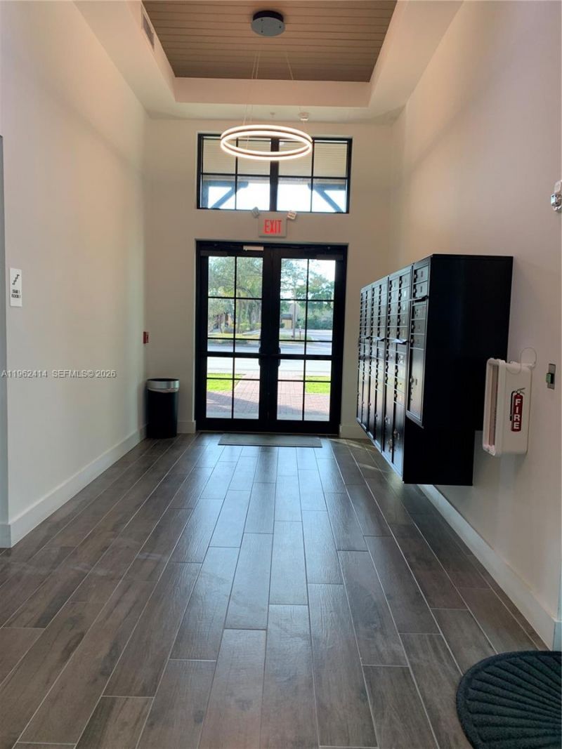 4100 Davie Rd, Unit 402, Davie, FL 33314 Photo