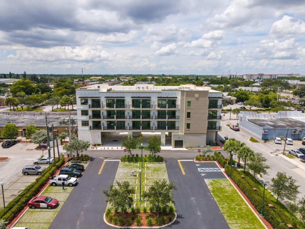 4100 Davie Rd, Unit 402, Davie, FL 33314 Photo