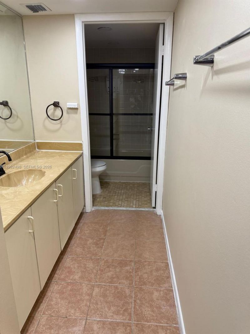 10825 SW 112th Ave, Unit 312, Miami, FL 33176 Photo