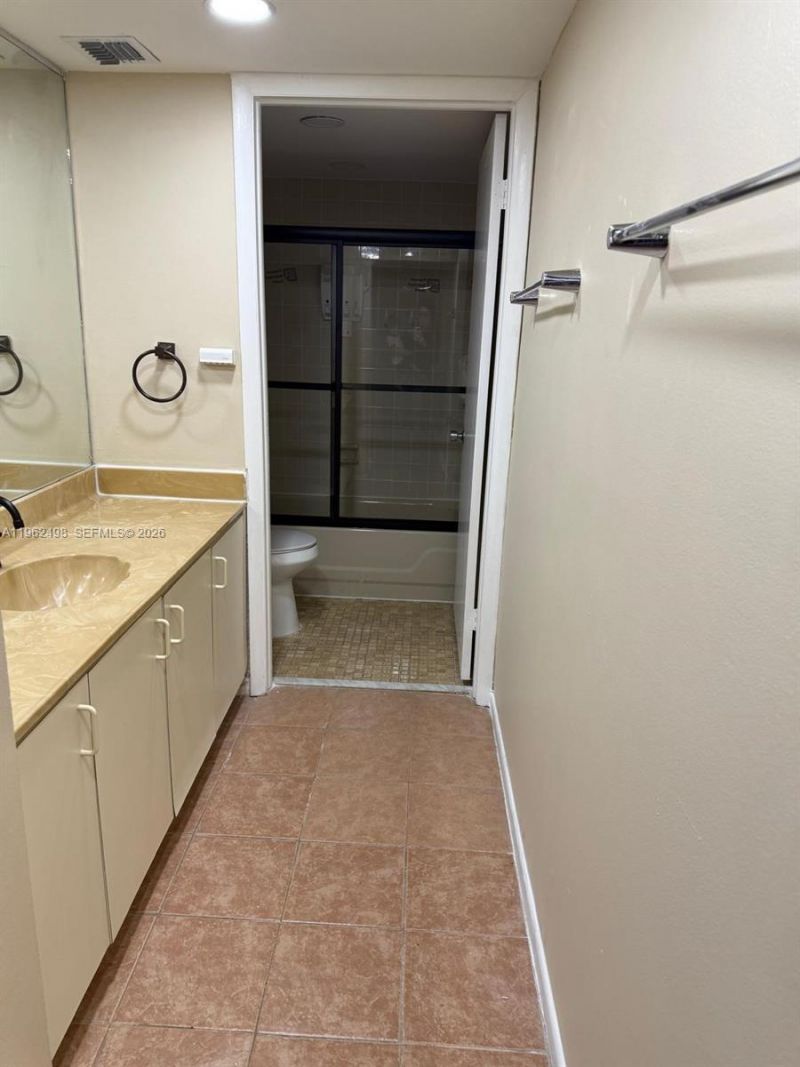 10825 SW 112th Ave, Unit 312, Miami, FL 33176 Photo