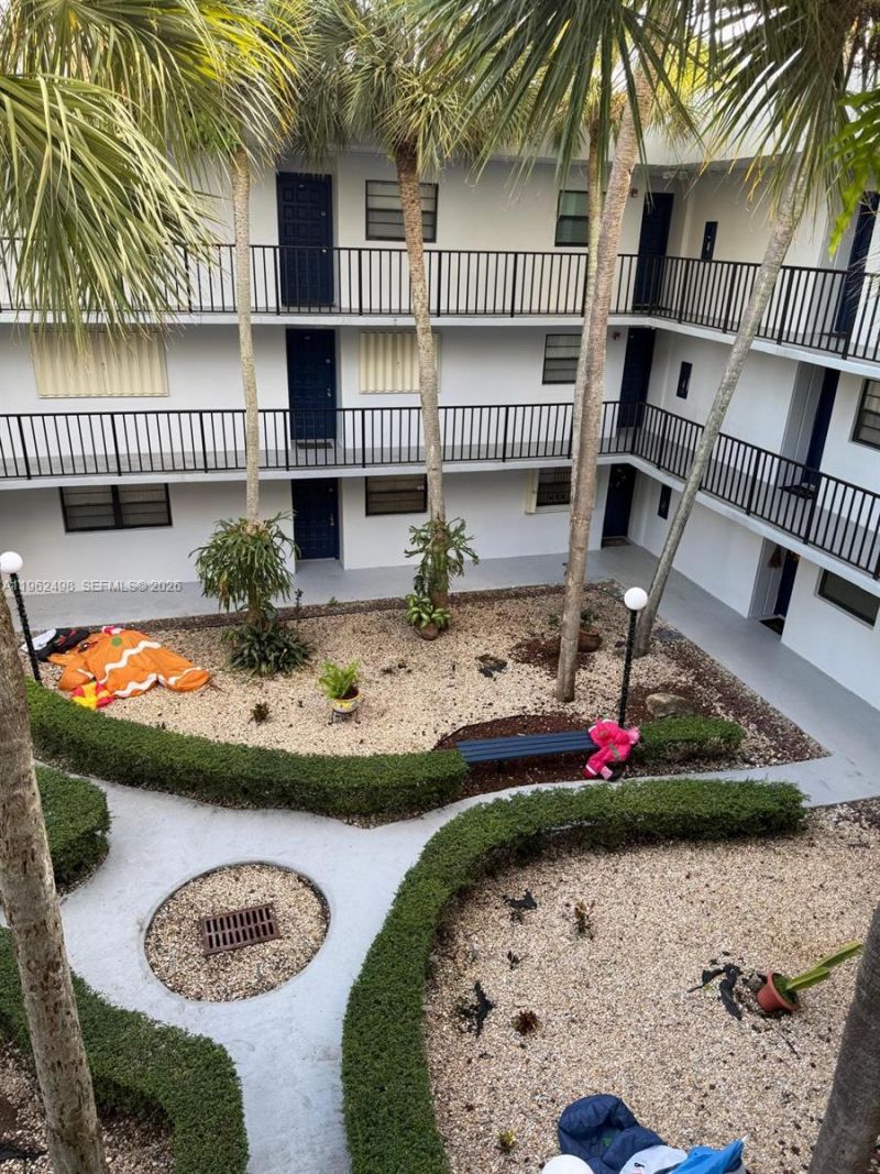 10825 SW 112th Ave, Unit 312, Miami, FL 33176 Photo