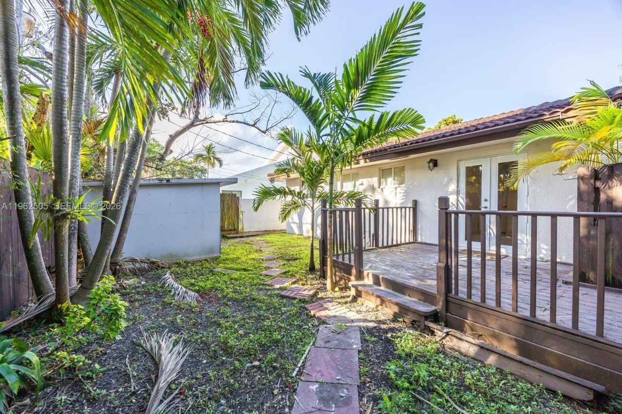 4400 SW 9th Ln, Miami, FL 33134 Photo