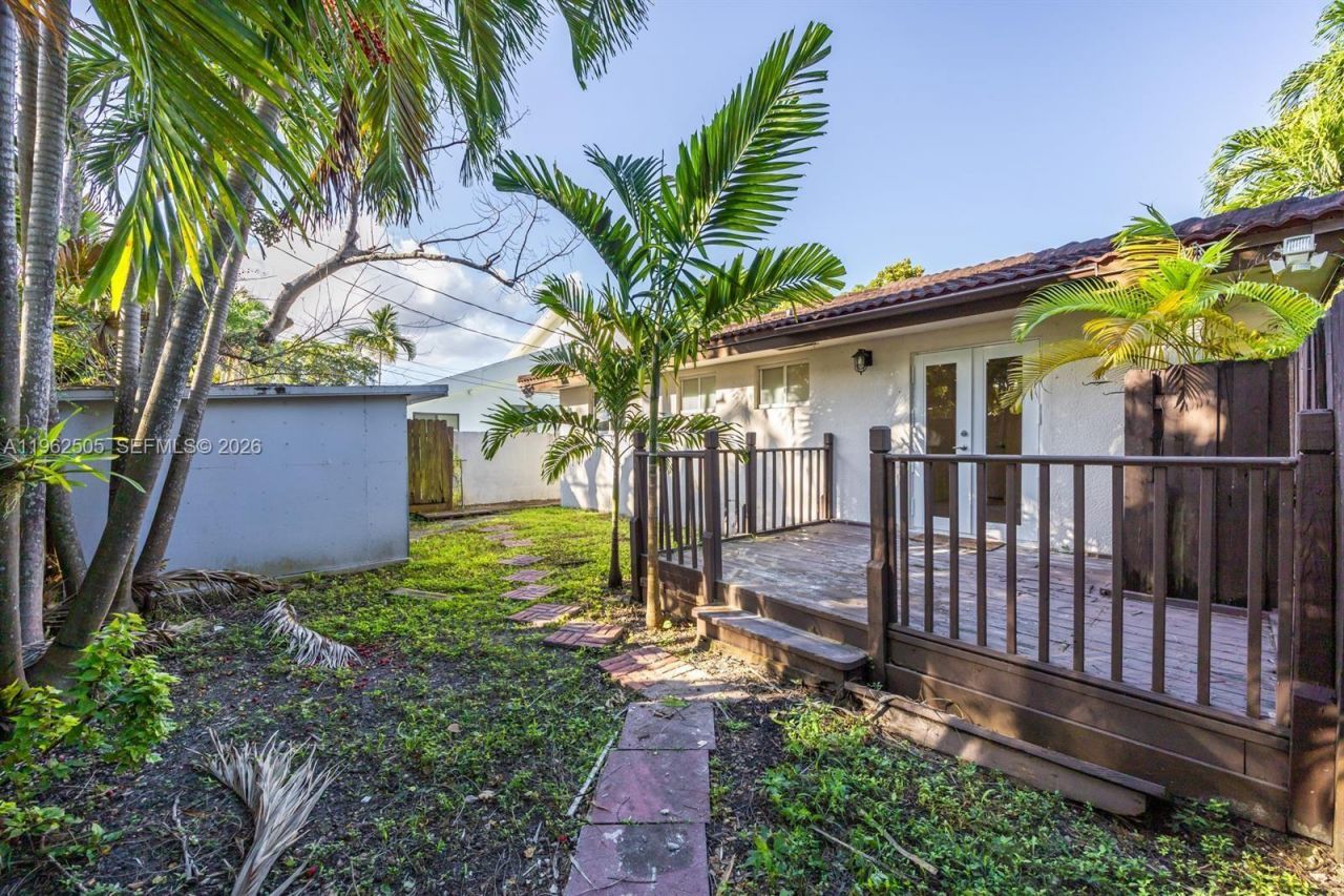 4400 SW 9th Ln, Miami, FL 33134 Photo