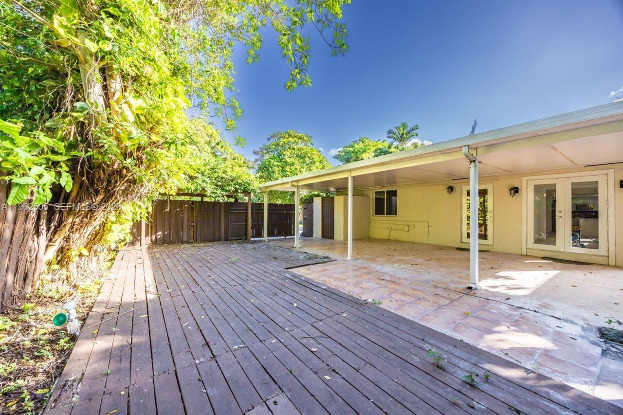 4400 SW 9th Ln, Miami, FL 33134 Photo