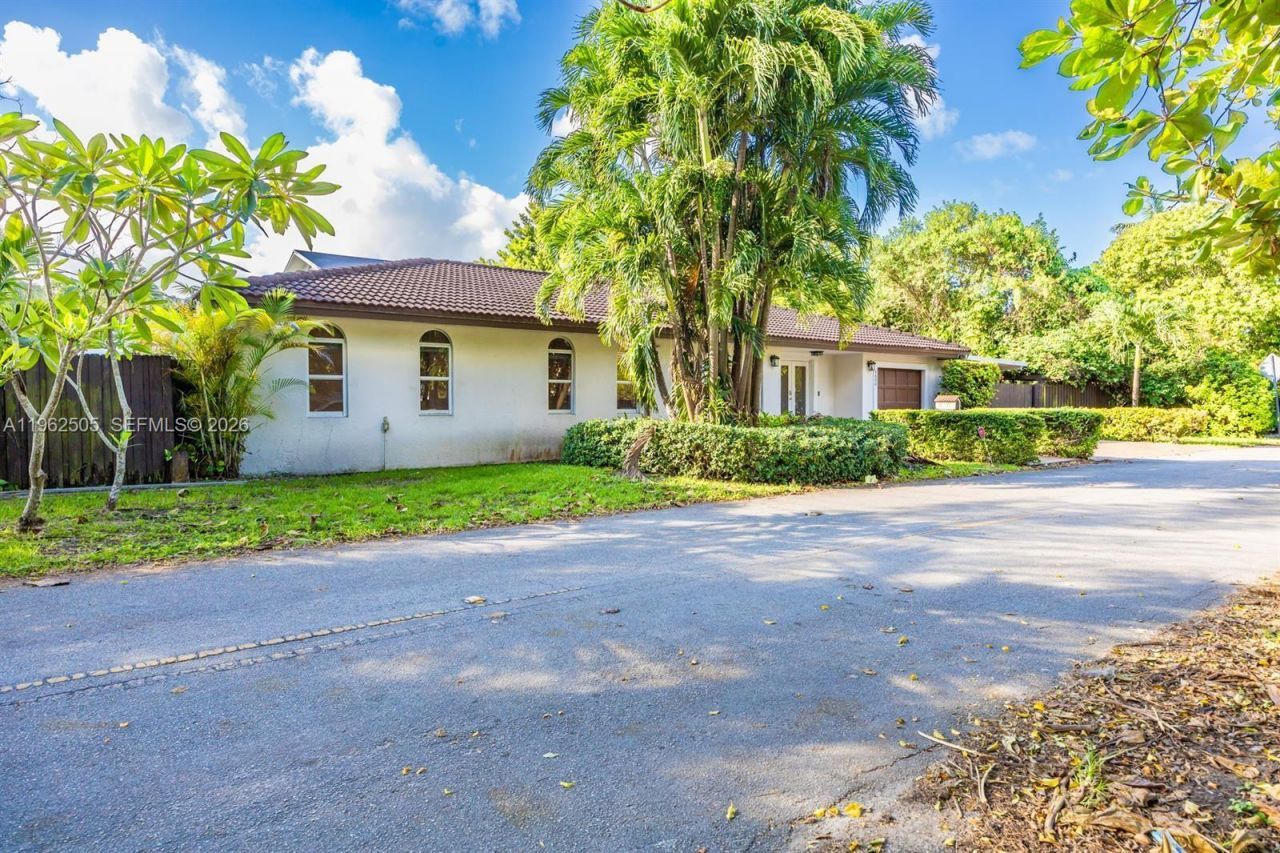 4400 SW 9th Ln, Miami, FL 33134 Photo