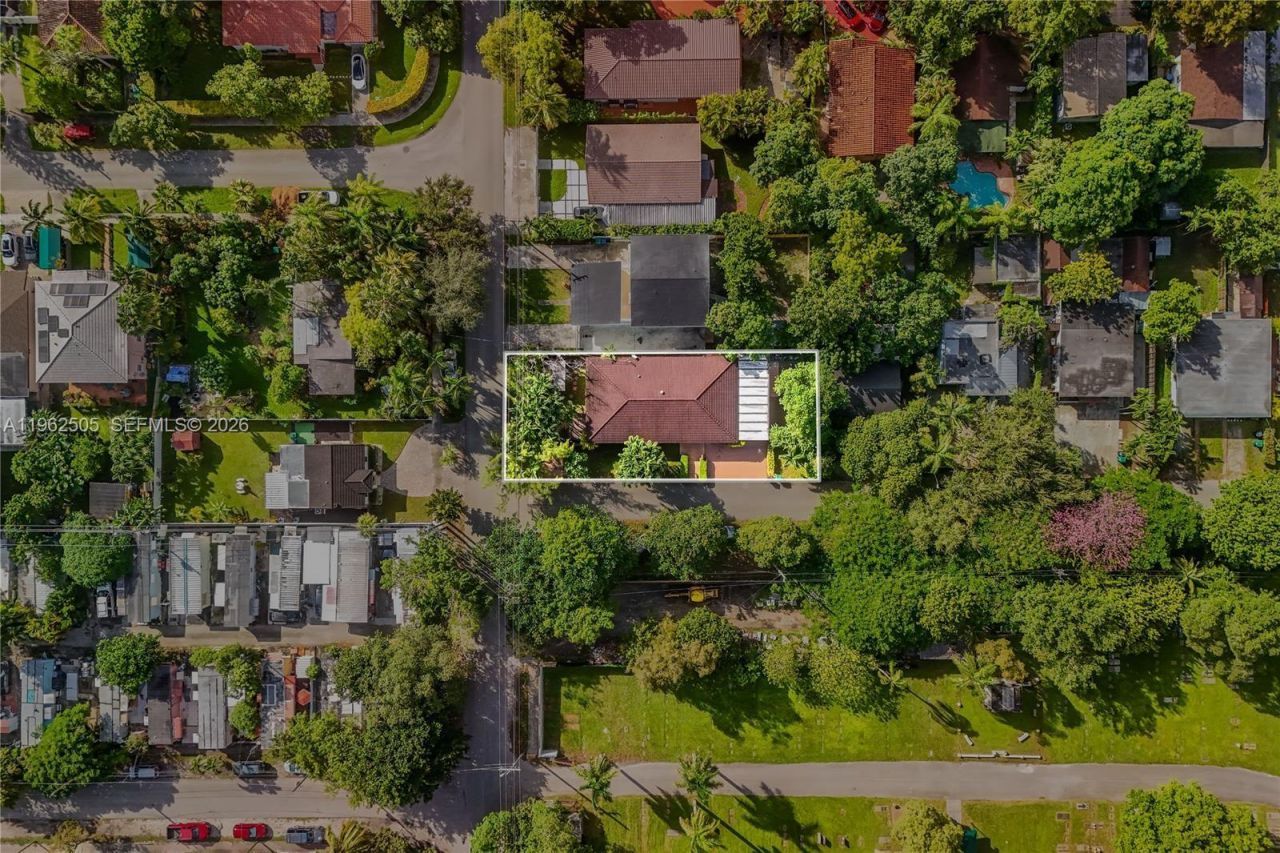 4400 SW 9th Ln, Miami, FL 33134 Photo