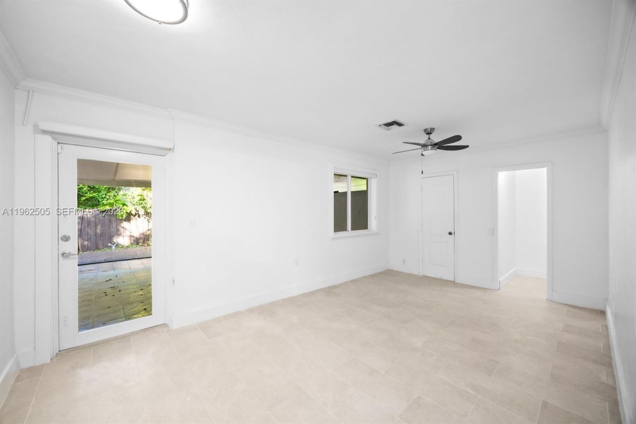 4400 SW 9th Ln, Miami, FL 33134 Photo