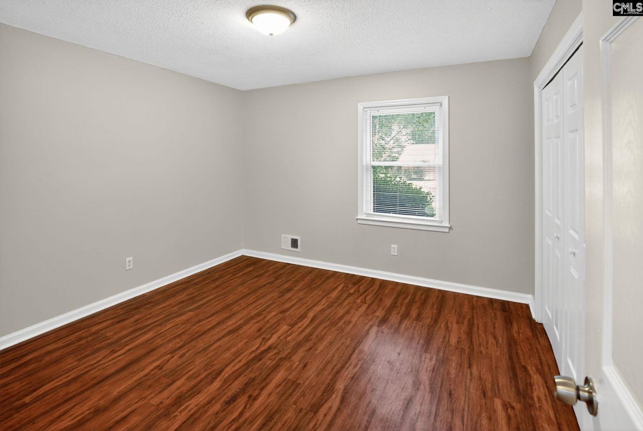 3725 Harrogate Road Photo 21