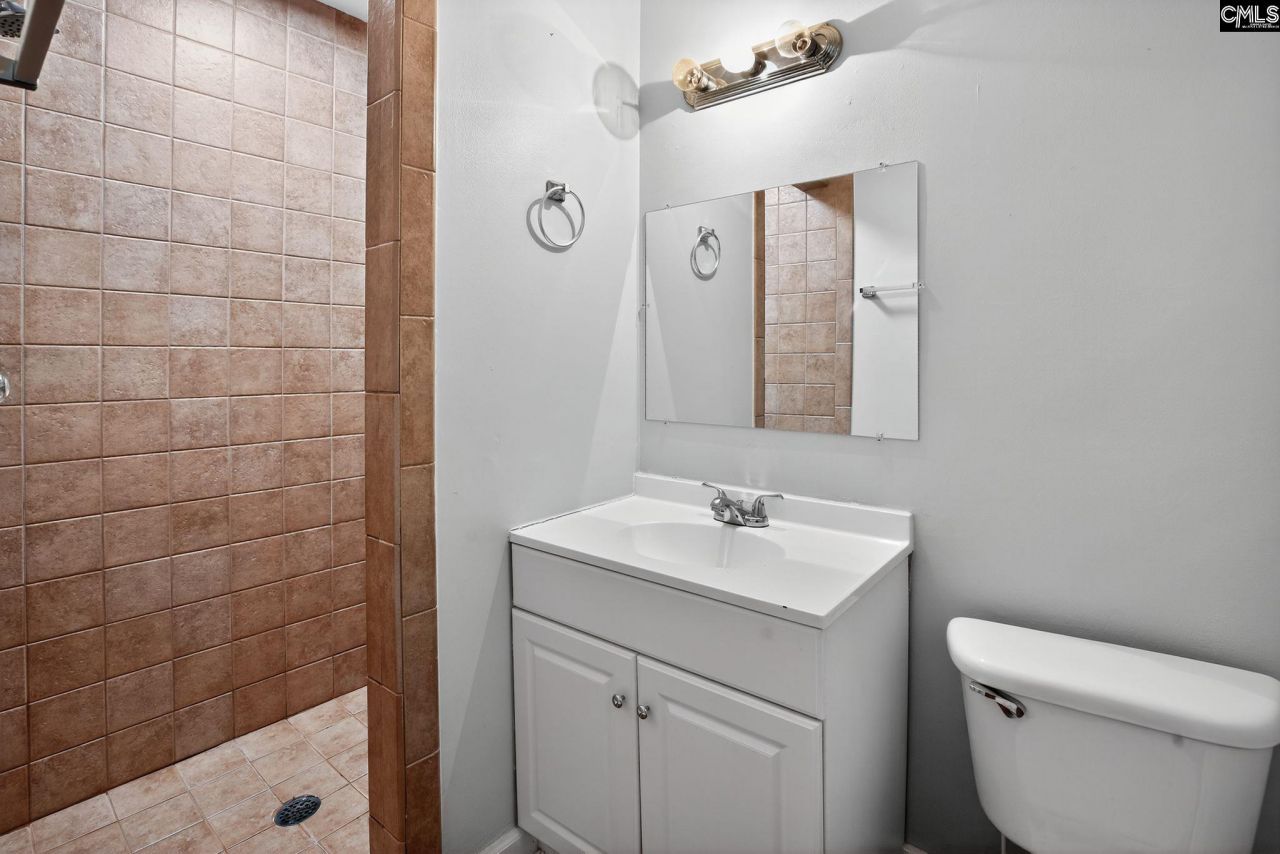 3725 Harrogate Road Photo 25