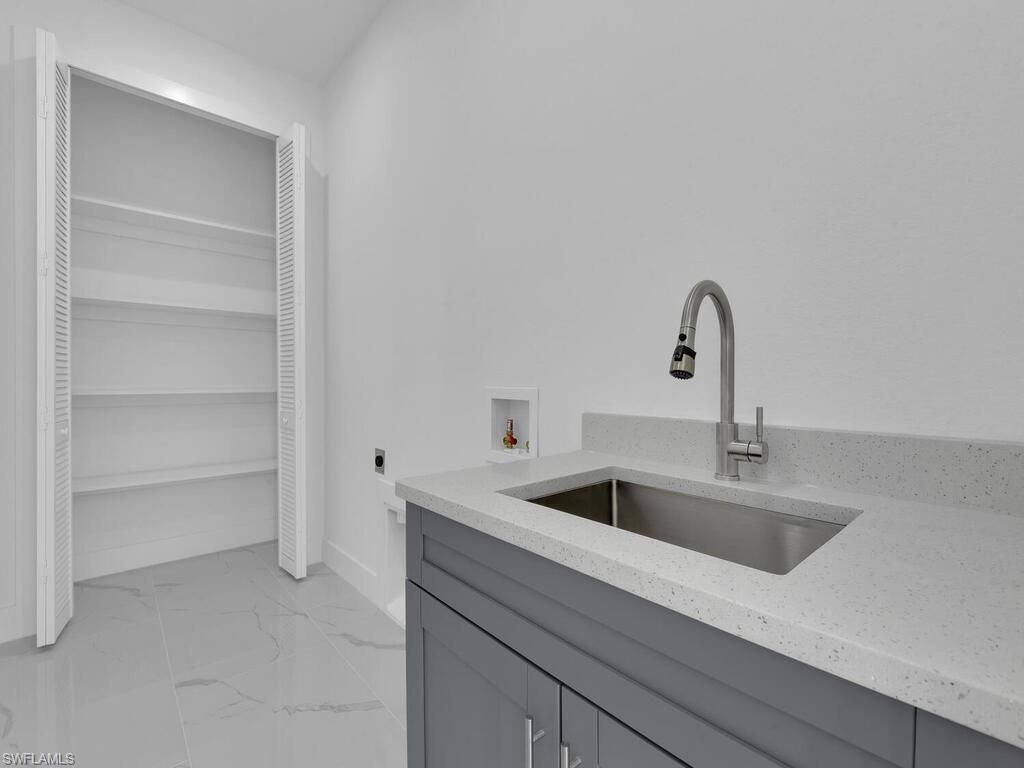 1033 Bassinger Ave S, Lehigh Acres, FL 33974 Photo