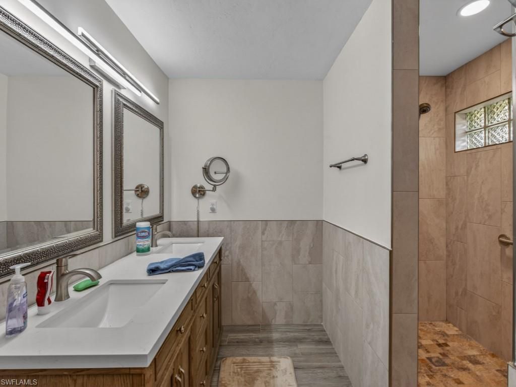 2264 Outrigger Ln, Naples, FL 34104 Photo