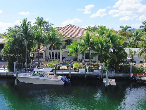 2125 Ixora Rd, North Miami, FL 33181