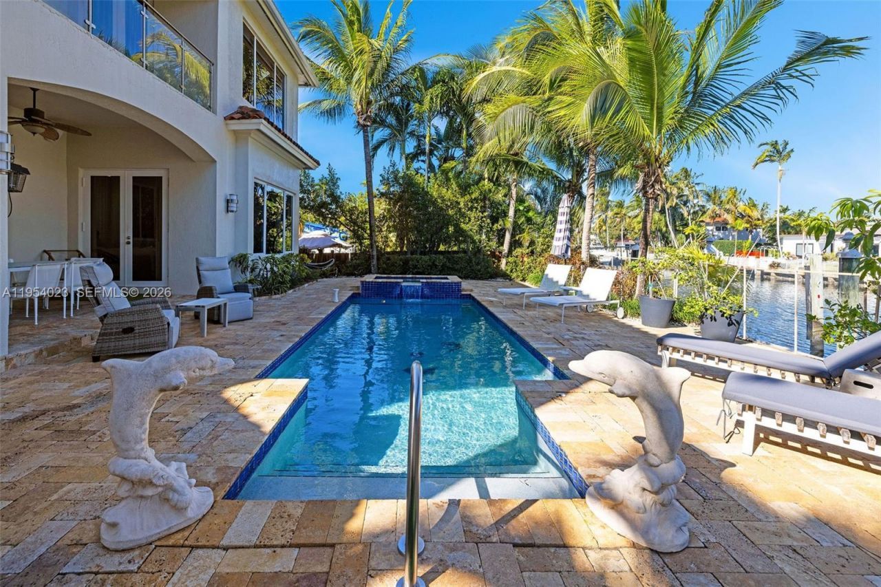 2125 Ixora Rd, North Miami, FL 33181 Photo