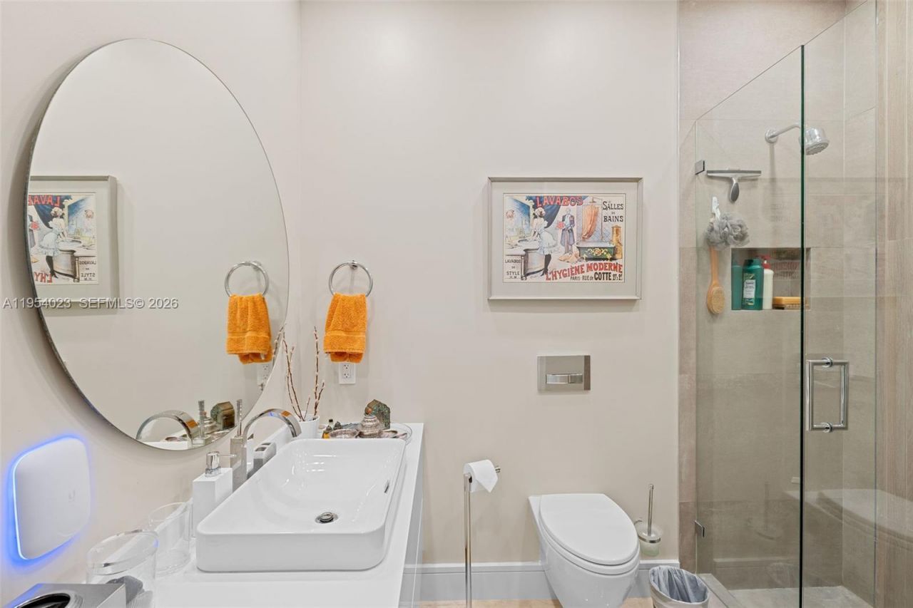 2125 Ixora Rd, North Miami, FL 33181 Photo