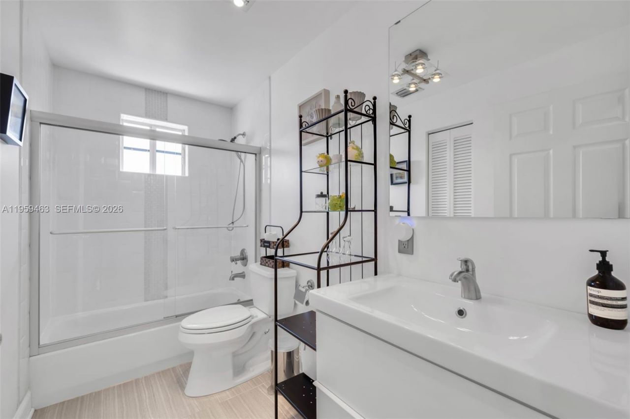 636 Vista Meadows Dr, Weston, FL 33327 Photo