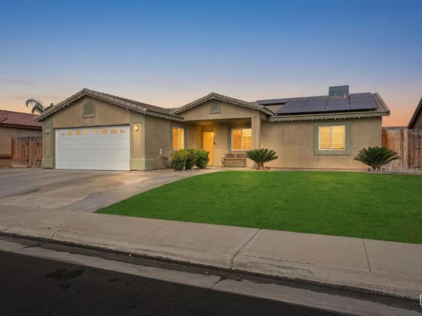 5100 Baja Drive, Bakersfield, CA 93307