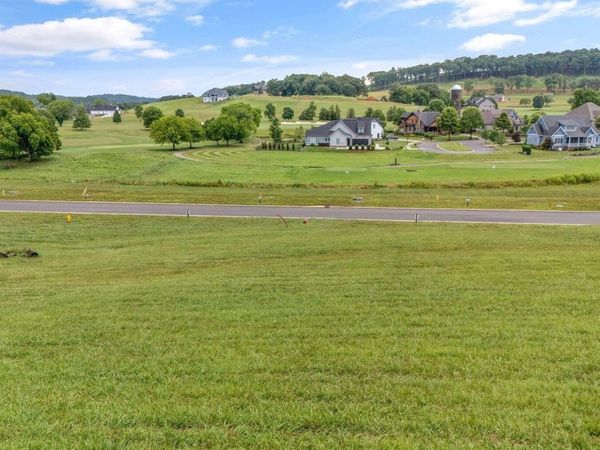 2817 Chestnut Lane, Loudon, TN 37774