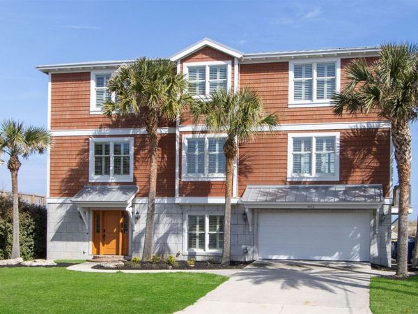 822 S FLETCHER Avenue, Fernandina Beach, FL 32034