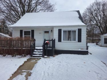 1627 Blackberry Lane, Flint, MI 48507