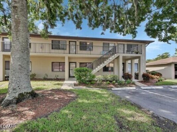 1601 Big Tree, Unit 307, Daytona Beach, FL 32119