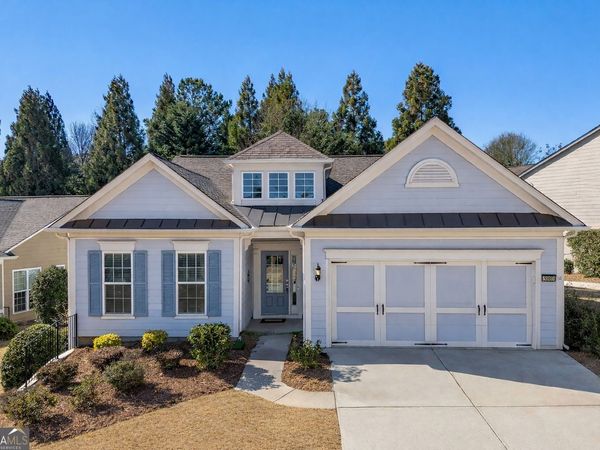 5960 Chimney Rock Drive, Hoschton, GA 30548