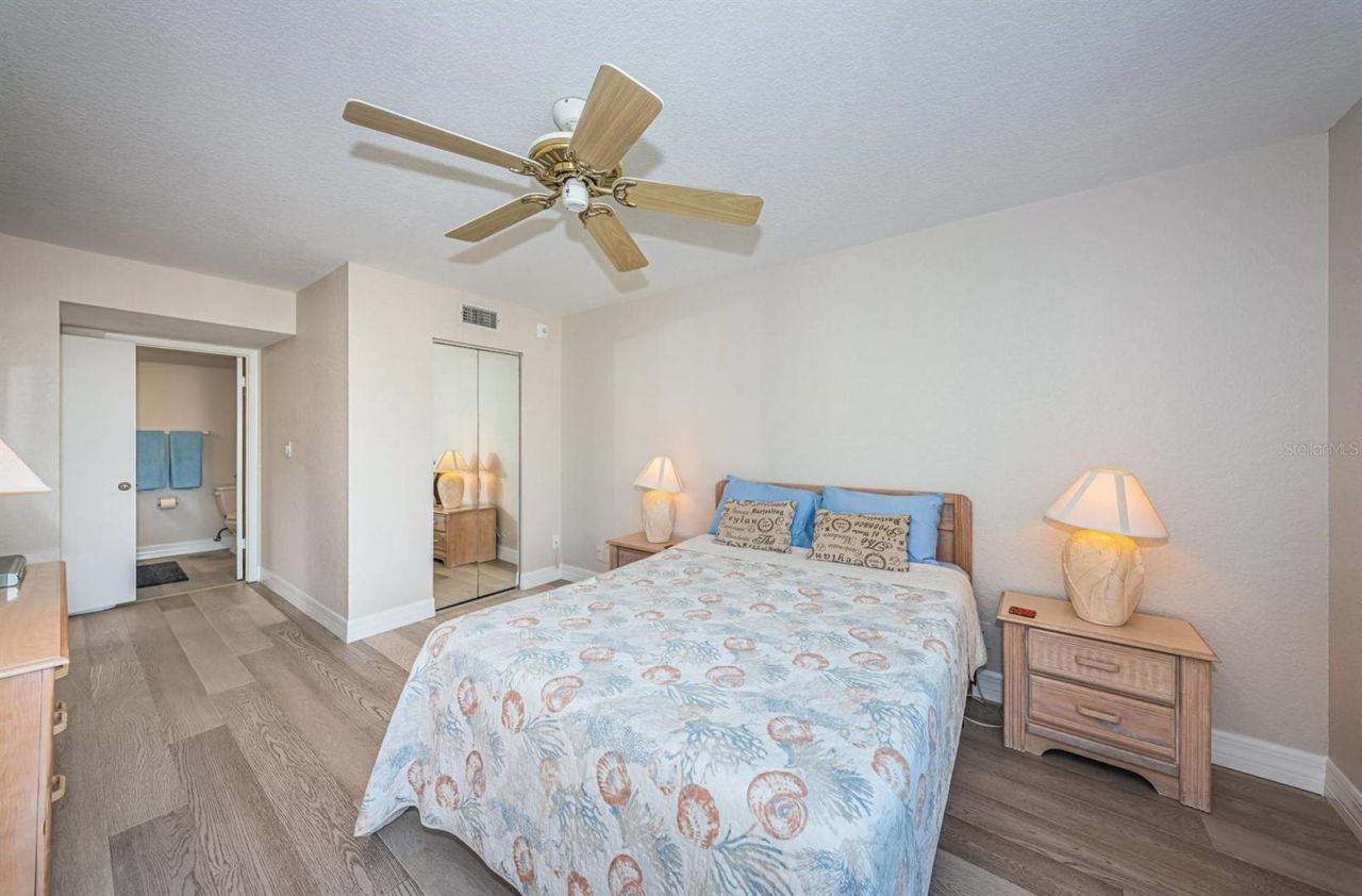 6061 Bahia Del Mar Circle, Unit 448, Saint Petersburg, FL 33715 Photo