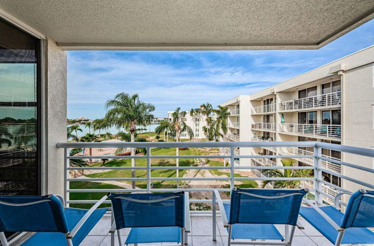 6061 Bahia Del Mar Circle, Unit 448, Saint Petersburg, FL 33715 Photo