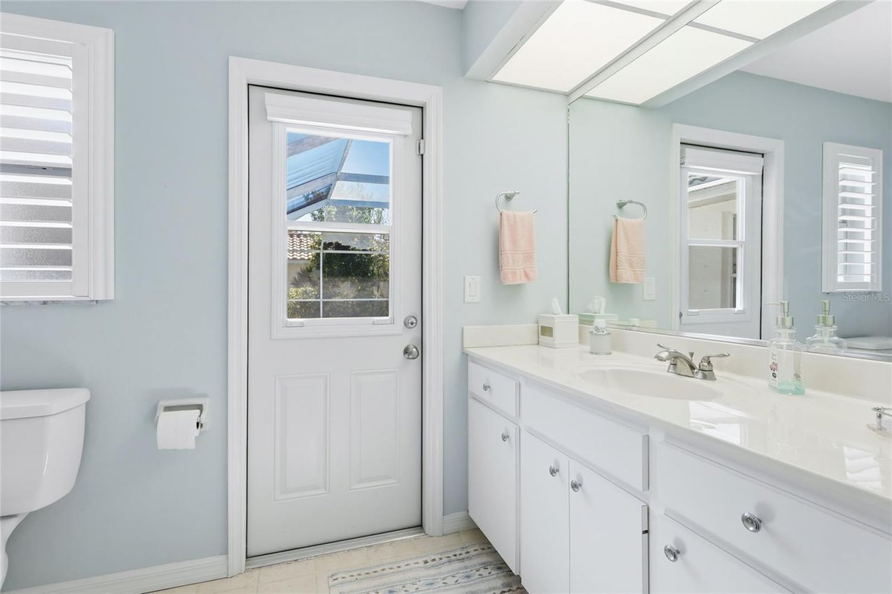 373 Roseling Circle, Venice, FL 34293 Photo