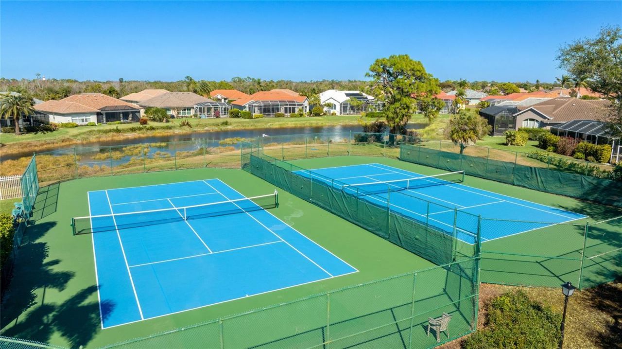 373 Roseling Circle, Venice, FL 34293 Photo