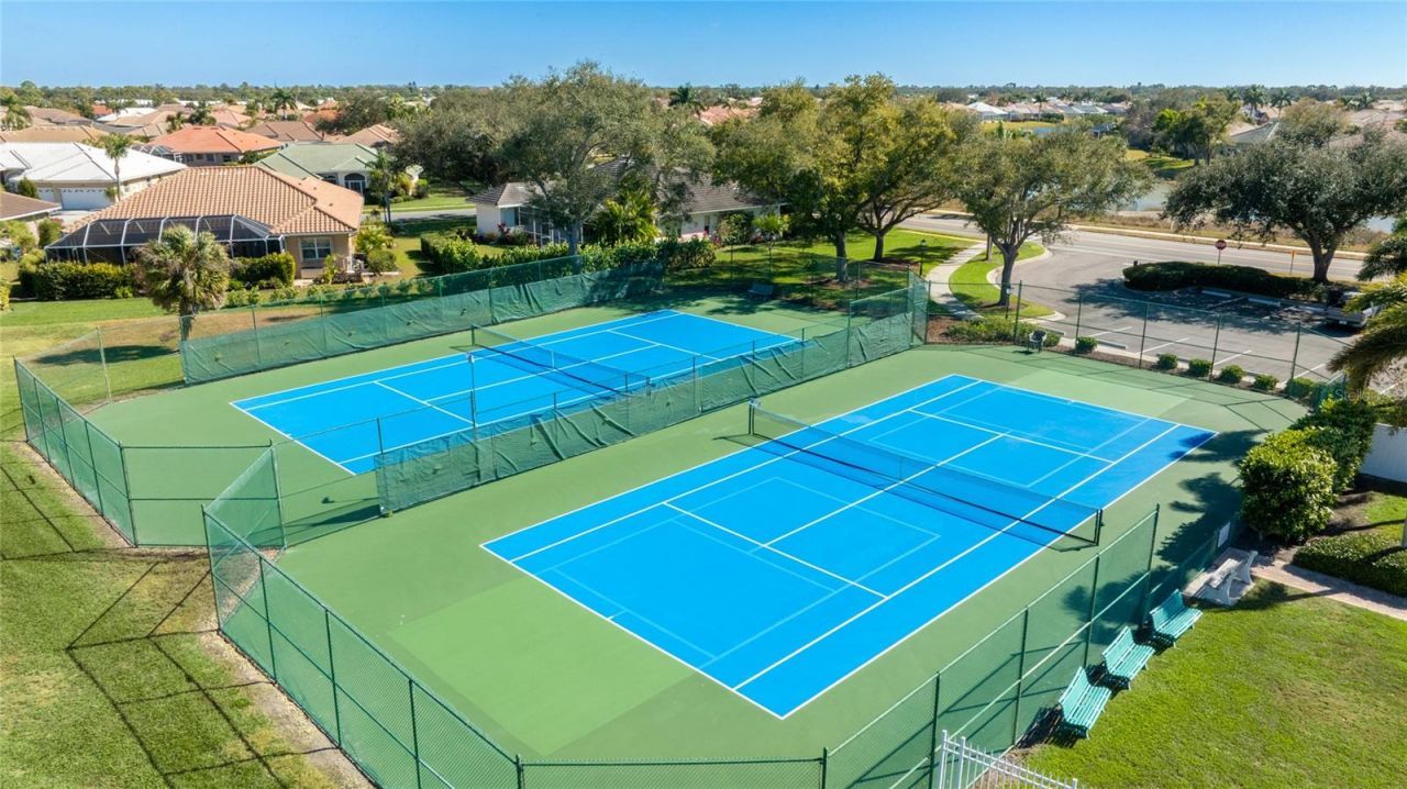 373 Roseling Circle, Venice, FL 34293 Photo