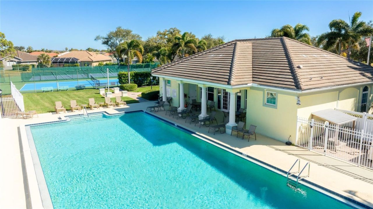 373 Roseling Circle, Venice, FL 34293 Photo