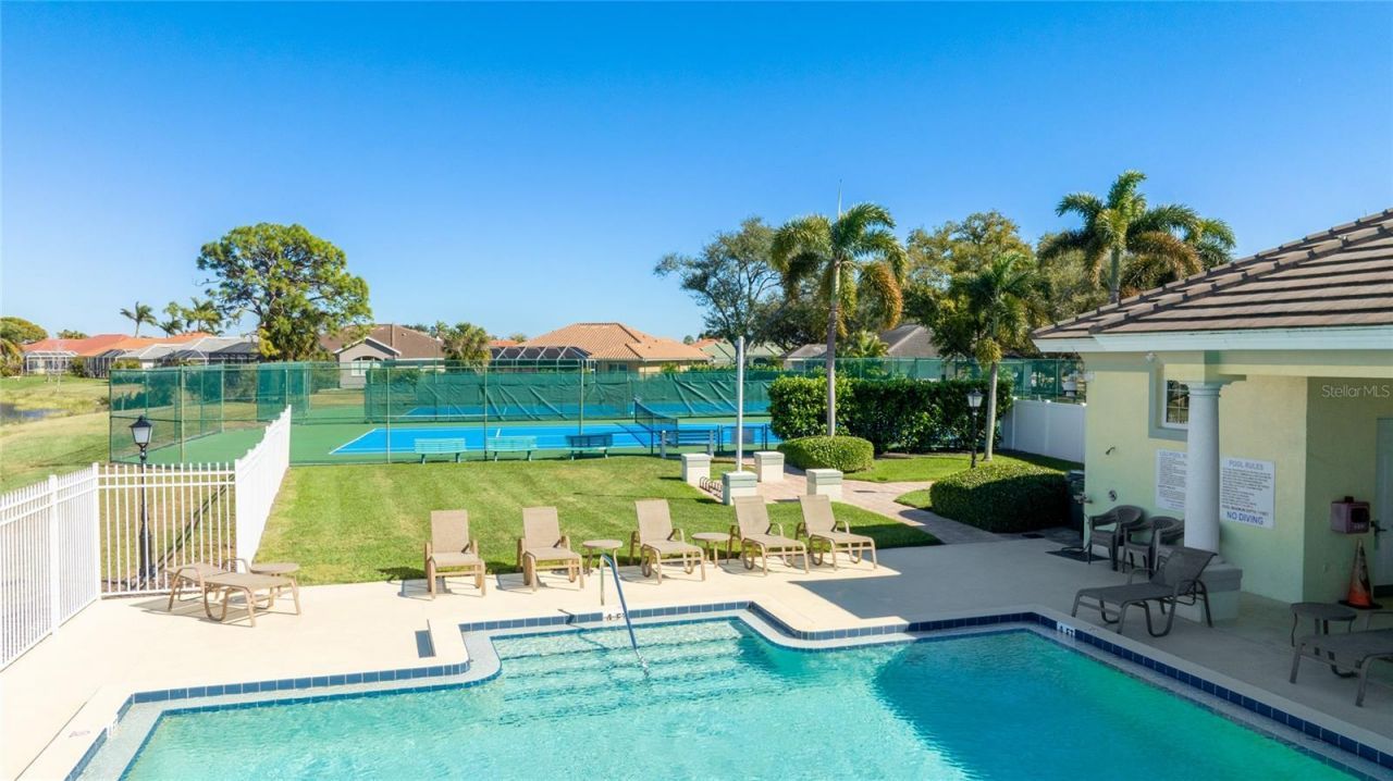 373 Roseling Circle, Venice, FL 34293 Photo