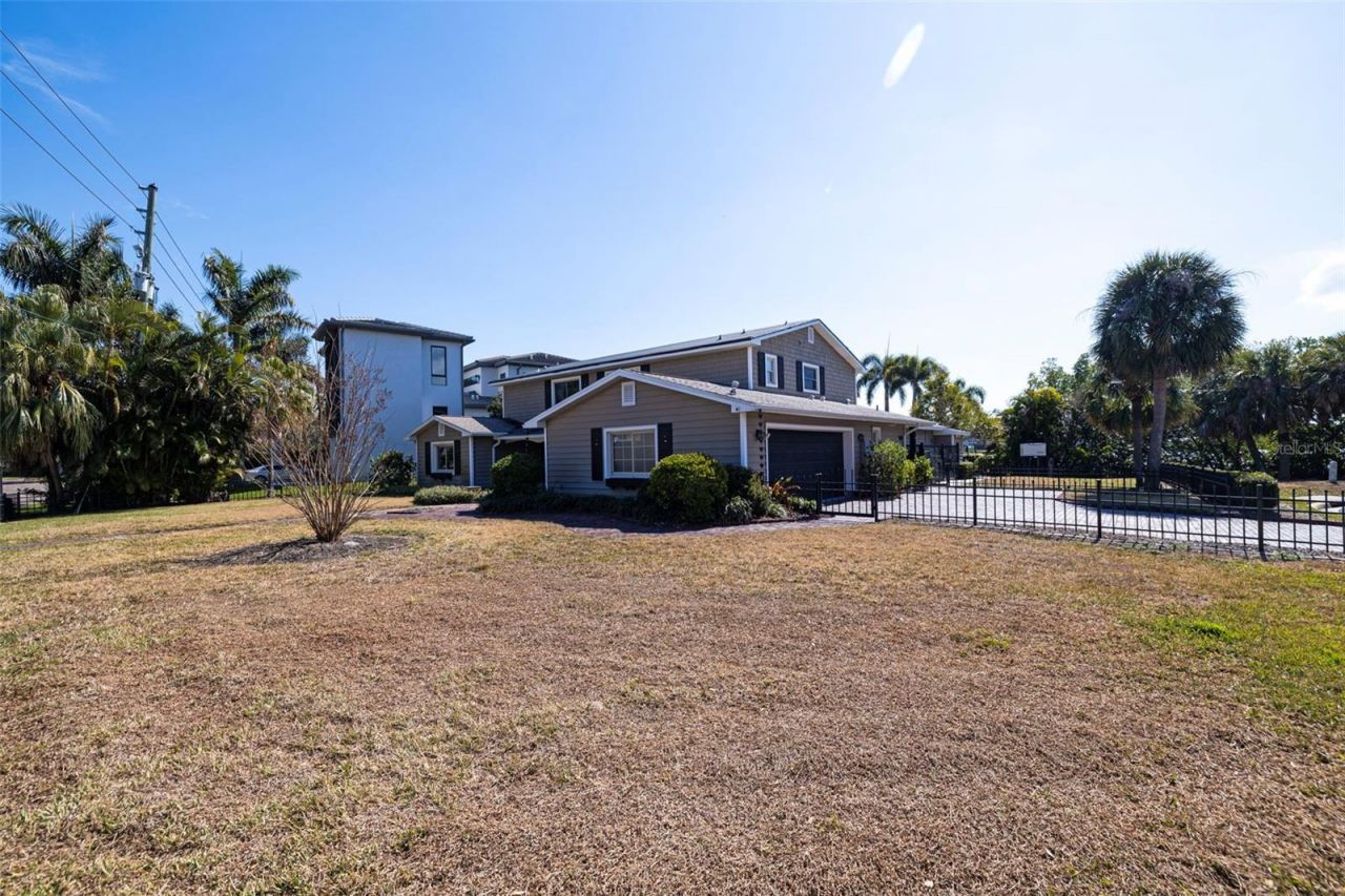 1392 Monterey Boulevard Ne, Saint Petersburg, FL 33704 Photo