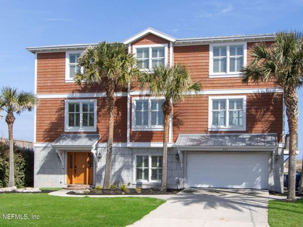 822 S FLETCHER Avenue, Fernandina Beach, FL 32034