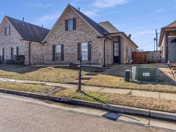 971 CRAYTON RIDGE DR, Cordova, TN 38018